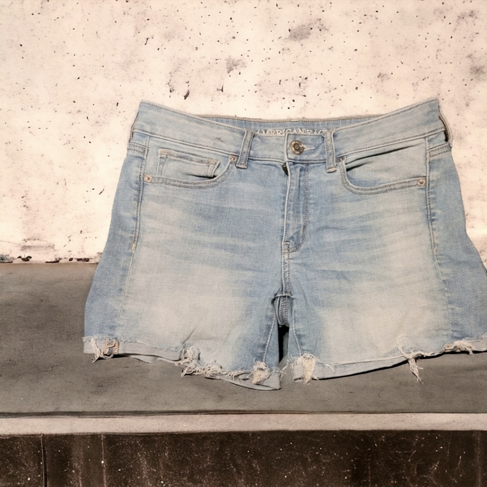 American Eagle Outfitters Super Stretch X Midi Shorts Size 6